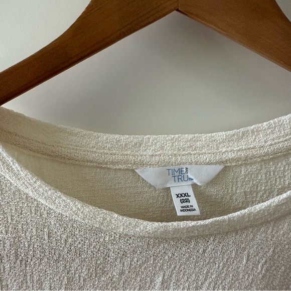 ivory cream pullover smocked top from Time and Tru size 22 - Picture 5 of 11